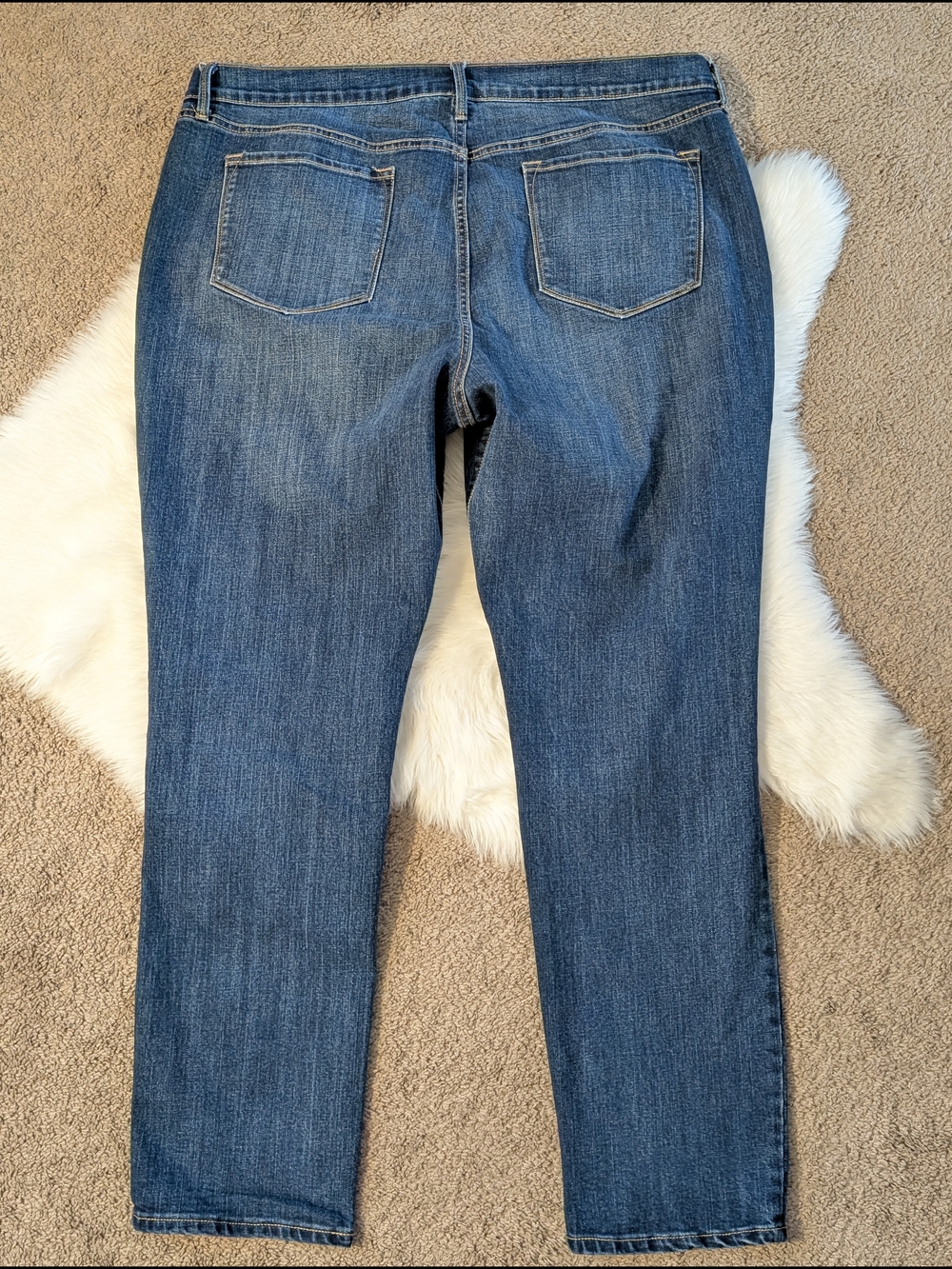 Old Navy Medium Dark Blue Straight Leg High Rise Jeans Size 18 - Picture 3 of 12